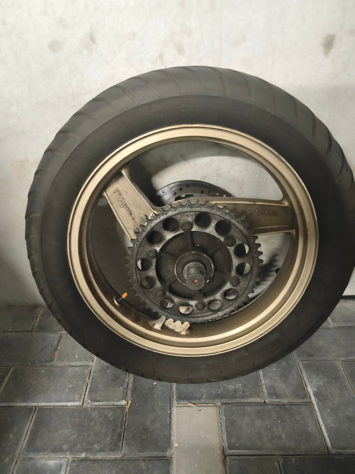 Complete achterwielset voor Kawasaki GPZ900R, Motoren, Ophalen, Gebruikt