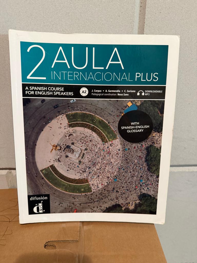 Aula Internacional Plus 2 - Spaans leerboek A2, Ophalen of Verzenden, Zo goed als nieuw, Non-fictie