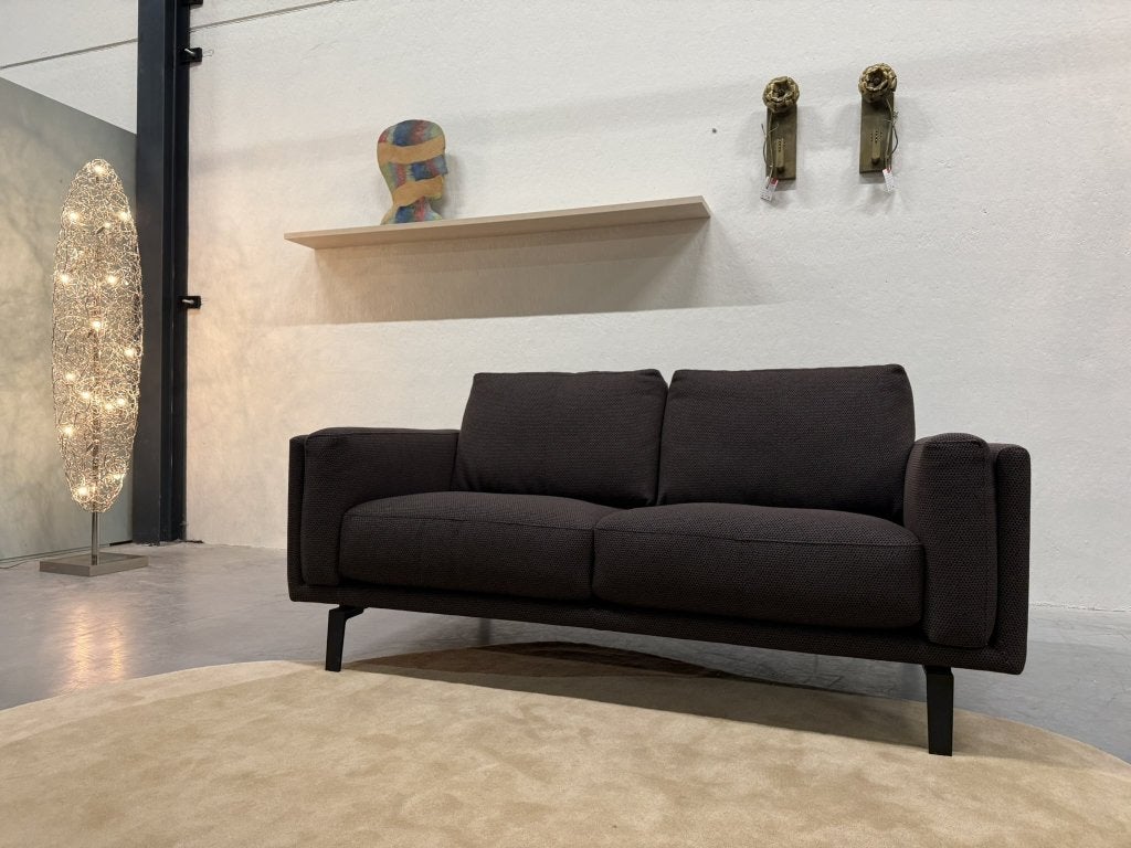 Nieuw Leolux Bellice 2 Zits Bank Tiempo stof bruin, Leolux, Info@leolux.nl, 150 tot 200 cm, 75 tot 100 cm
