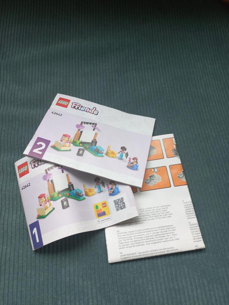 Lego friends 42642 buiten bioscoop, Lego, Friends, Ophalen of Verzenden, Zo goed als nieuw