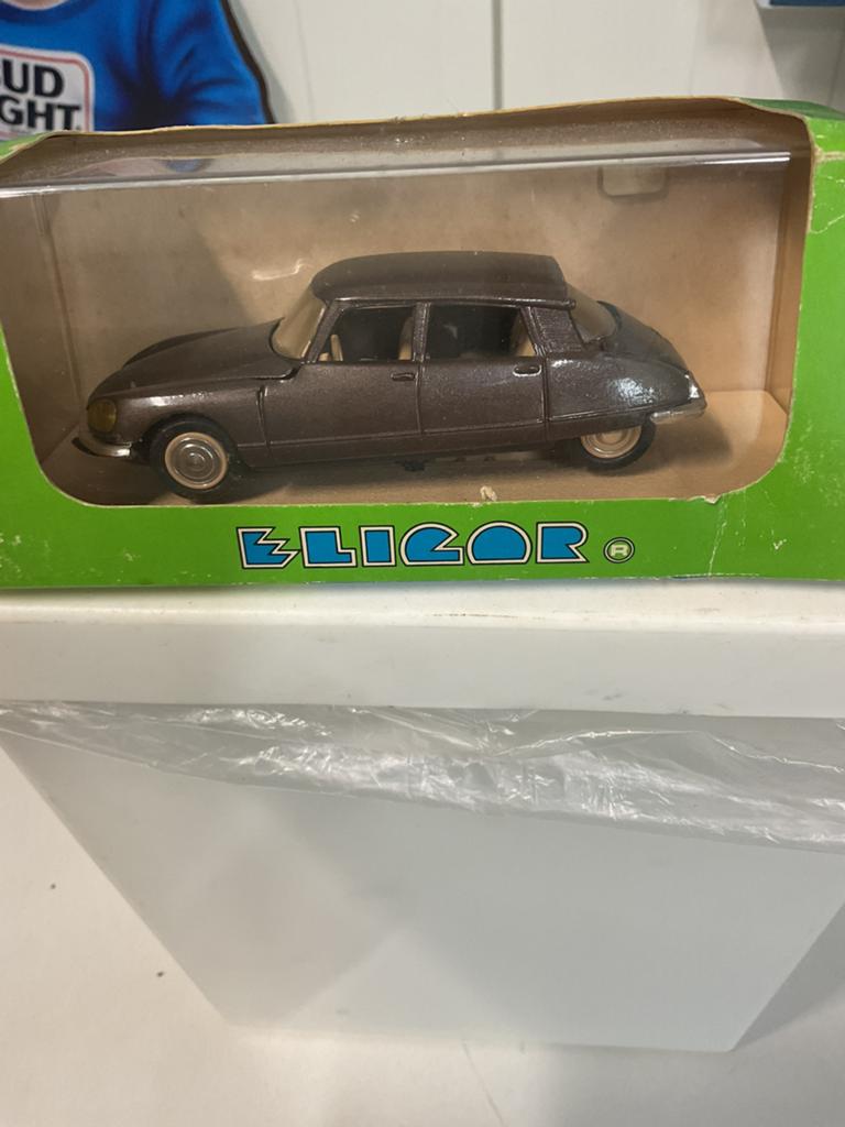 Citroën DS Snoek van Eligor nieuw in vitrine met doos, Ophalen, Nieuw, Auto, Overige merken