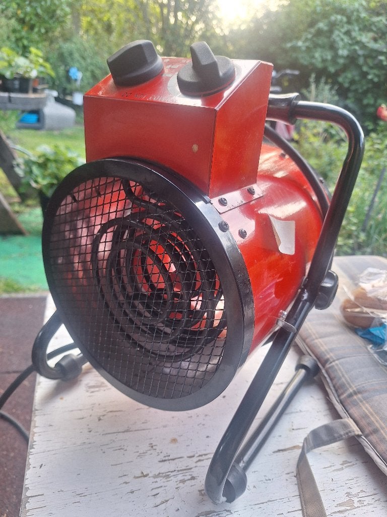 Krachtige Elektrische Werkplaatskachel / Heater - 3000W, 30 tot 80 cm, Gebruikt, Kachel, Minder dan 60 cm