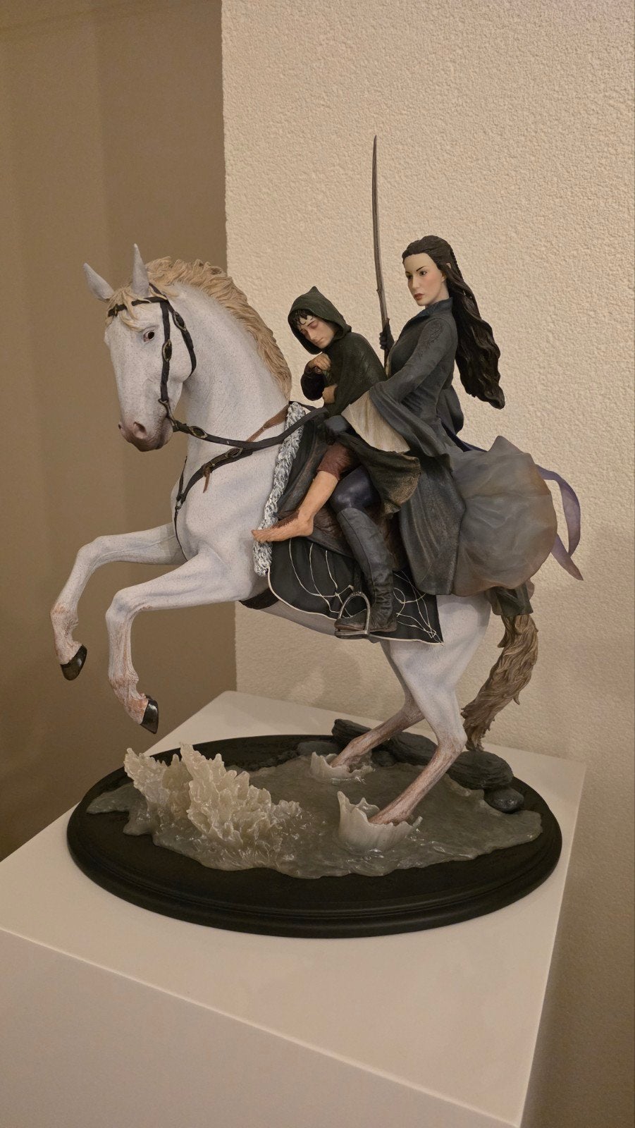 WETA Arwen & Frodo op Asfaloth. 1:6 Beeld - Nieuwstaat, Verzamelen, Ophalen, Nieuw, Beeldje of Buste