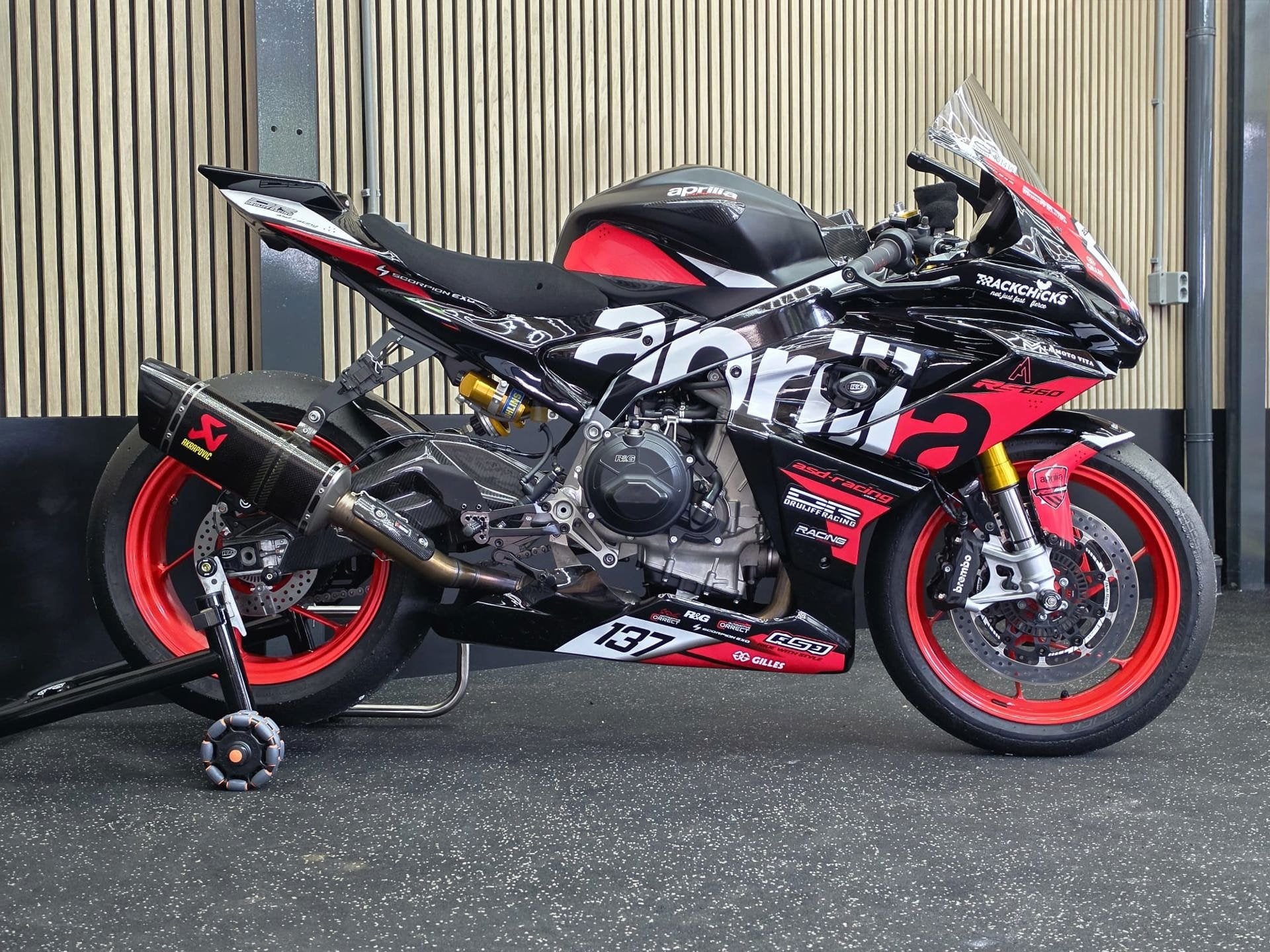 Aprilia Sport RS 660 Circuit motor BOMVOL! |DEMO|, Motoren, Bedrijf, Sport, Meer dan 35 kW, Traction Control