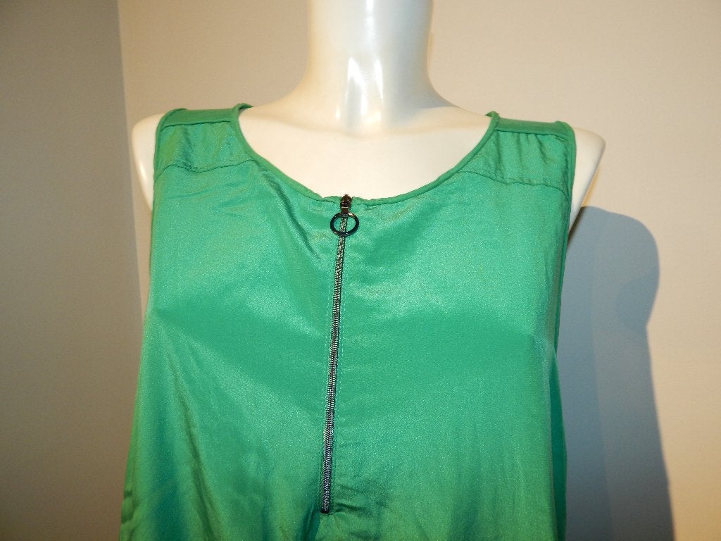 Marccain appeltjes groene top zijde achtig ritsje hanger M, Kleding | Dames, Maat 38/40 (M), Verzenden, Zonder mouw, Gedragen