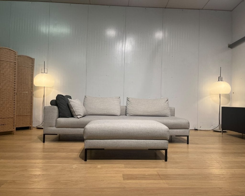ZGAN Design on Stock Aikon Lounge 4-Zits Bank + GARANTIE, Huis en Inrichting, 250 tot 300 cm, 100 tot 125 cm, Rechte bank, Stof
