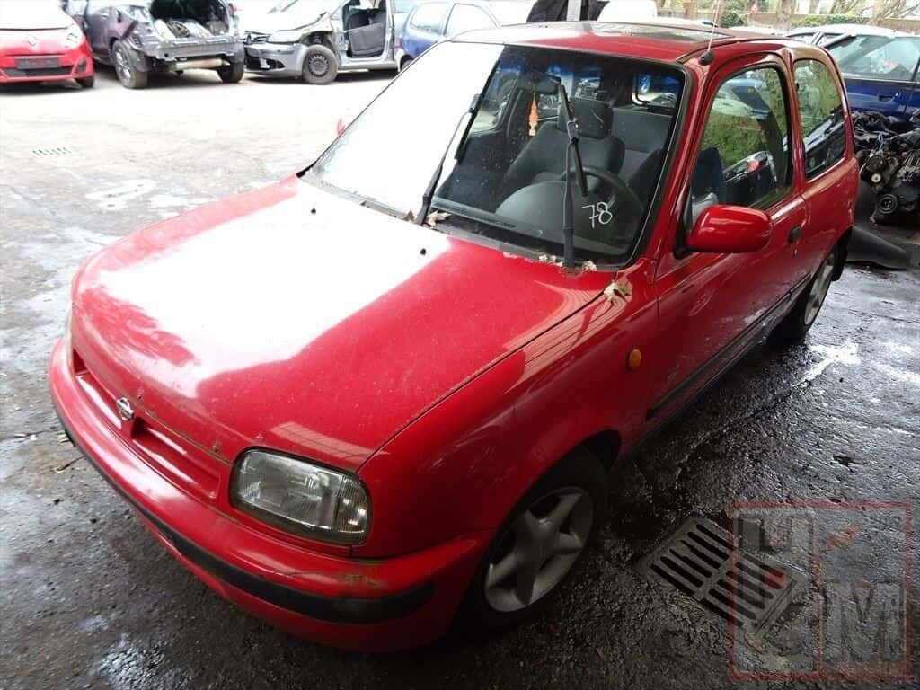 Nissan Micra K11 sloop alle onderdelen te koop rood, Gebruikt, -, -, Ophalen of Verzenden