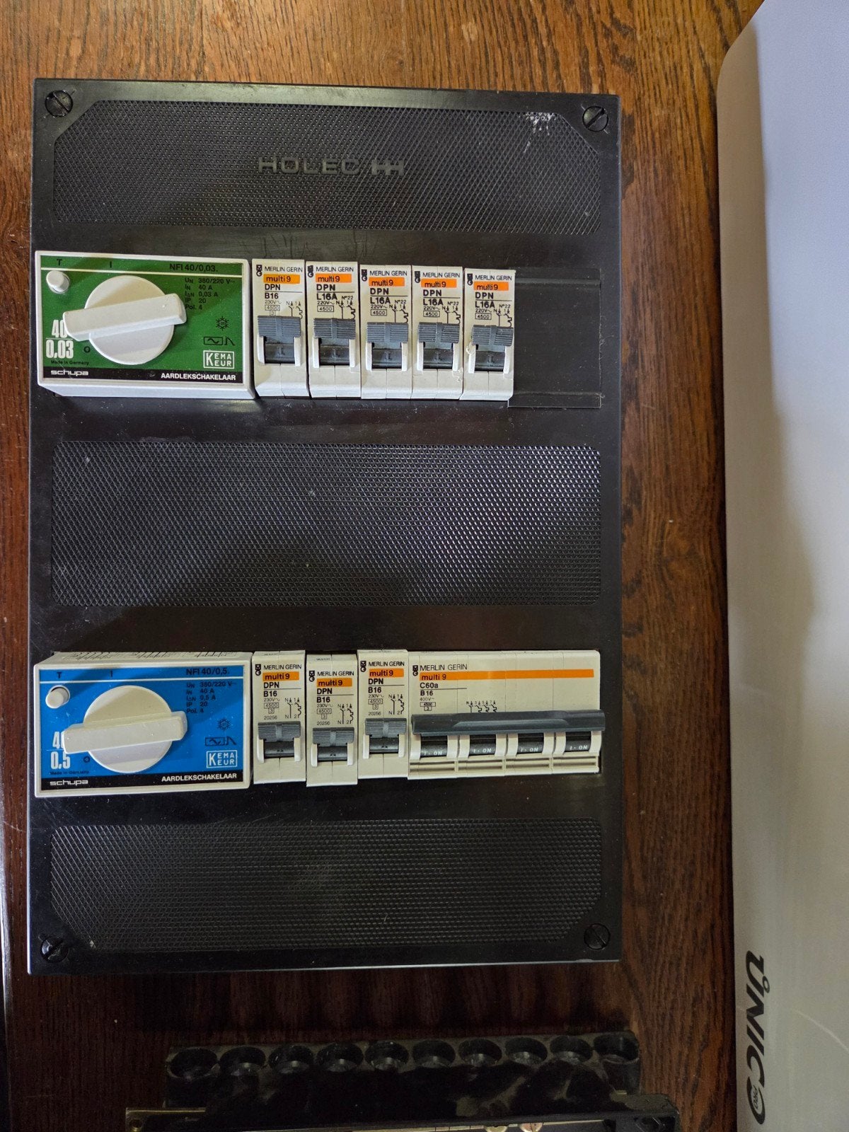 Holec Groepenkast met aardlekschakelaars en automaten, Doe-het-zelf en Verbouw, Ophalen, Gebruikt, Overige merken, Groepenkast