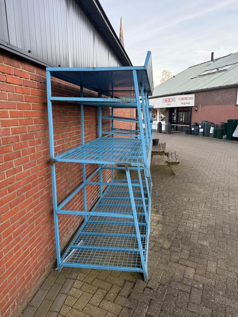 Metalen stelling licht blauw, Ophalen, Bekaert, Info@heidesmid.nl, Halle