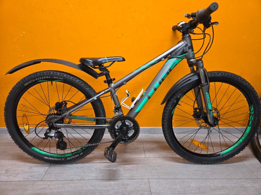 Cube 240 Acid race 24 inch, Ophalen, Gebruikt