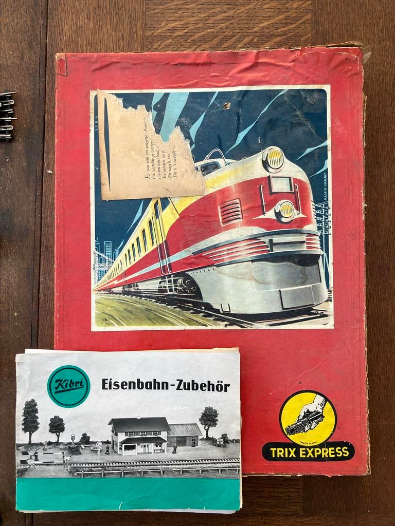Trix Express modeltrein set met locomotief en rails, Hobby en Vrije tijd, Modeltreinen | H0, Gebruikt, Treinset, Gelijkstroom