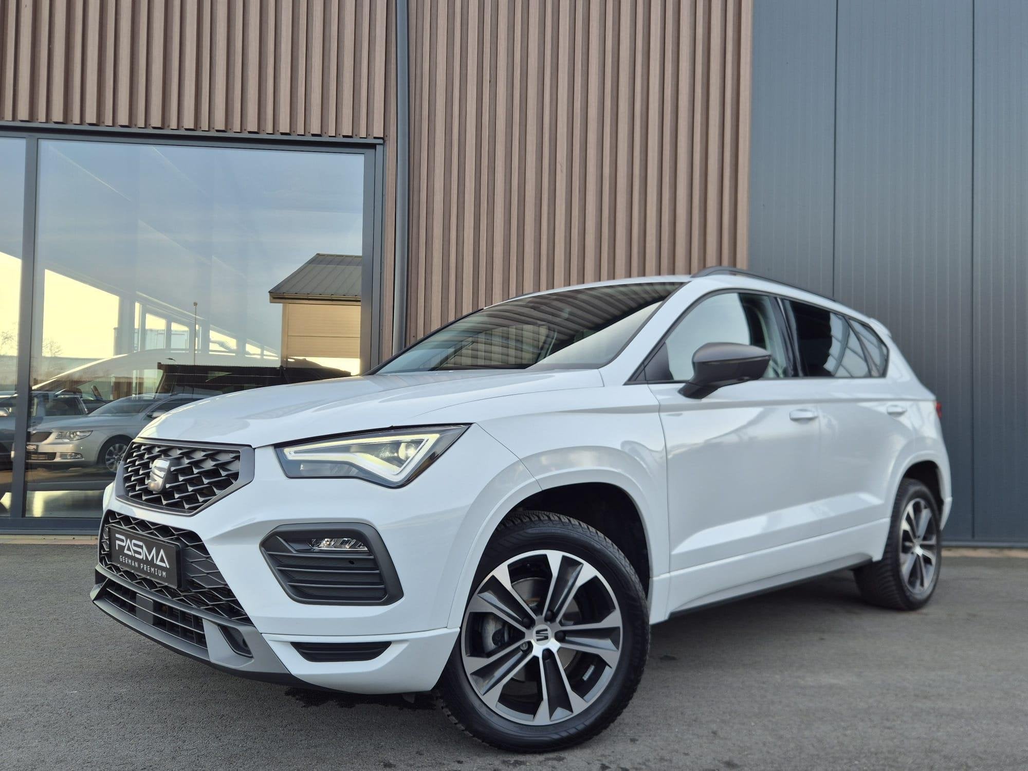 SEAT Ateca 1.5 TSI ACT 110kW FR Black Edition | Virtual | Ca, Auto's, Seat, Voorwielaandrijving, Dealer onderhouden, 4 cilinders