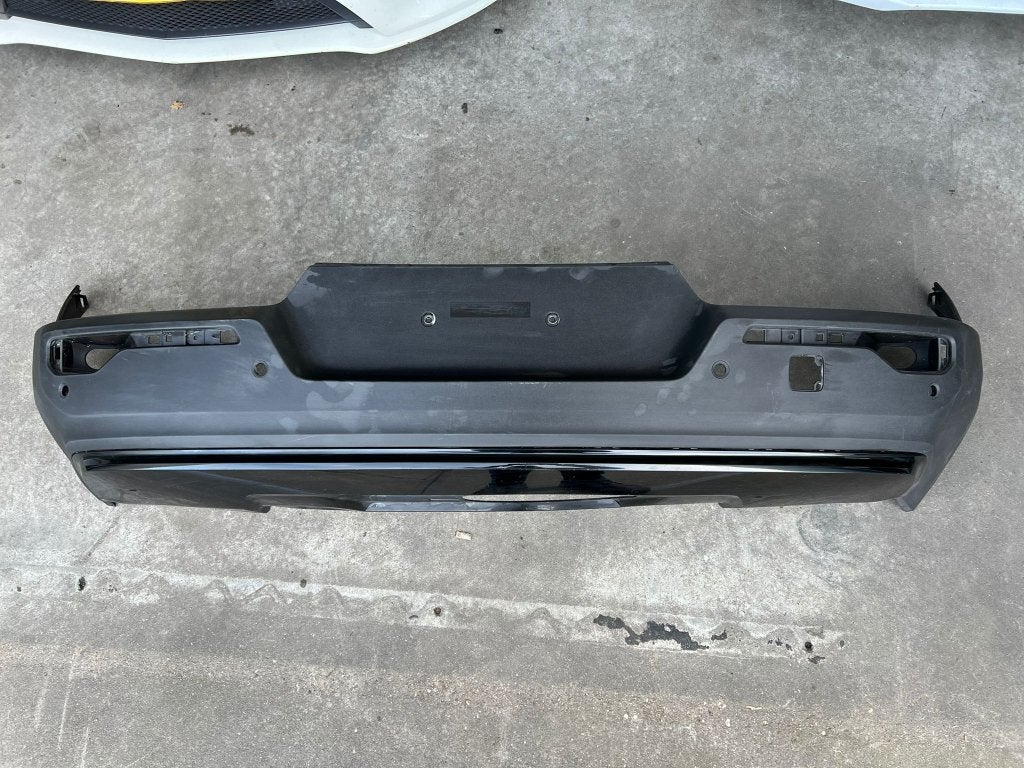 achterbumper xc40 pdc 31449333 diffuser 32293855, Auto-onderdelen, Gebruikt, Volvo, Bumper, Info@volvo.com