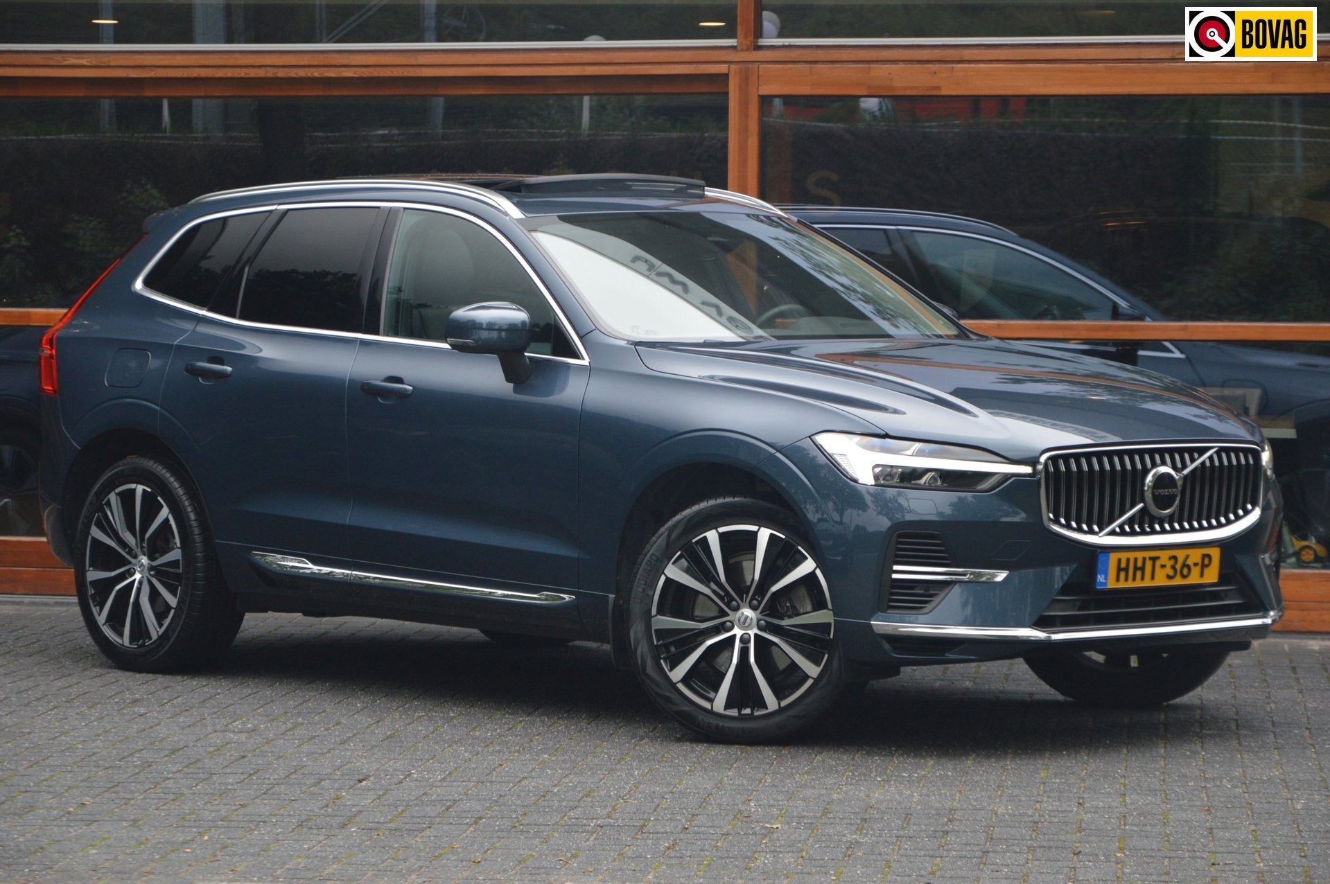 Volvo XC60 T6 Hybride AWD Long Range | Panoramadak | BLIS |, Auto's, Adaptive Cruise Control, Gebruikt, 4 cilinders, 1969 cc