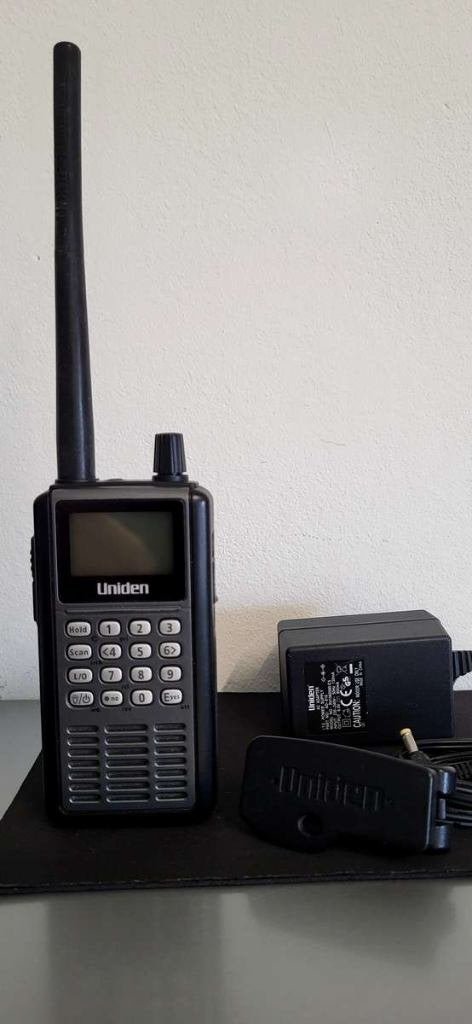 Uniden 3500 XLT in zeer mooie en goedwerkende staat, Ophalen, Zo goed als nieuw, 500 kanalen of meer, Draagbaar