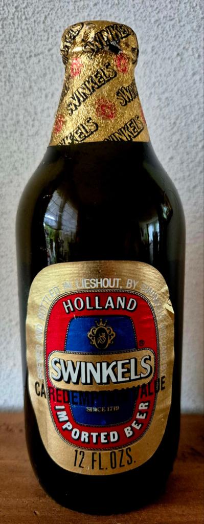 Hele oude fles SWINKELS HOLLAND import bier LIESHOUT. Verzam, Ophalen of Verzenden, Zo goed als nieuw, Flesje(s), Overige merken