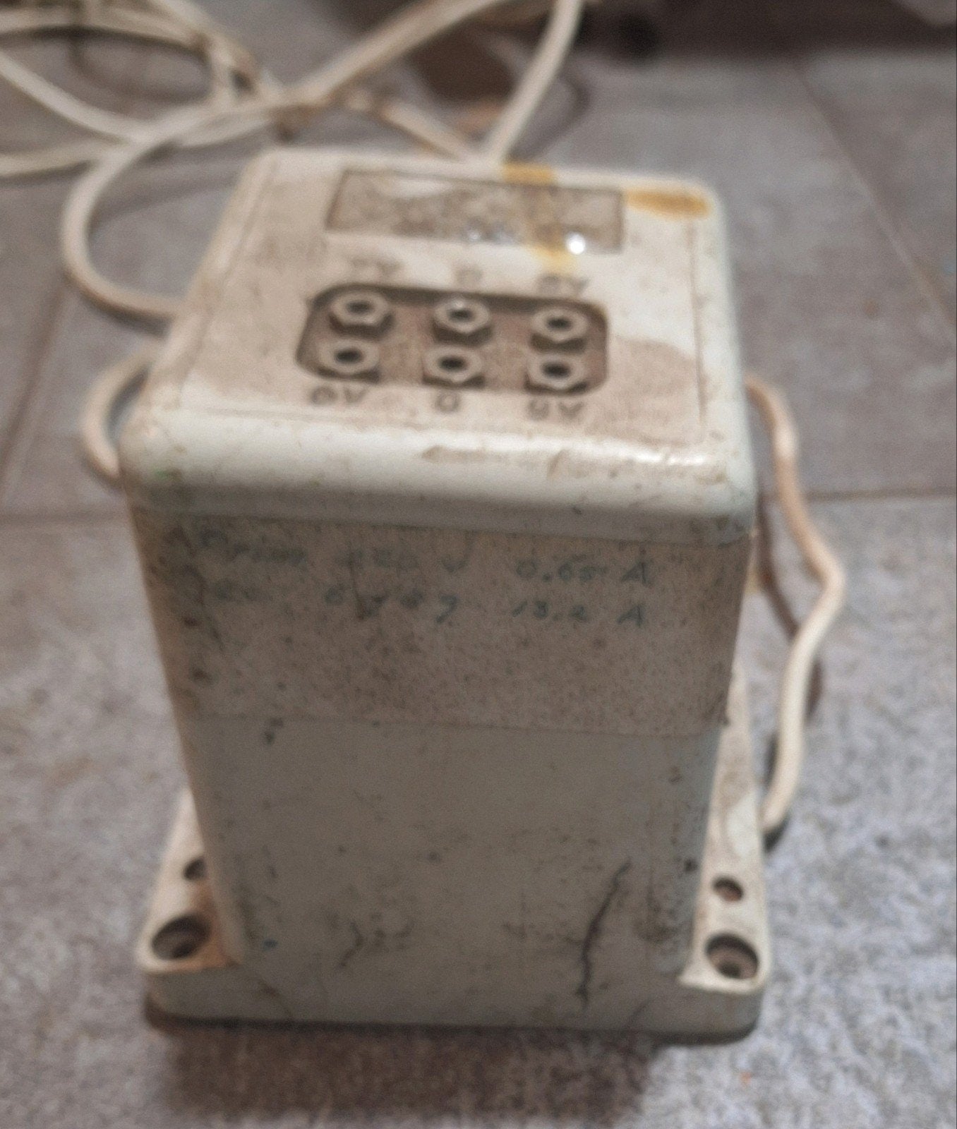 Trafo 6.7.8.9 volt 13,4 Amper, Ophalen of Verzenden