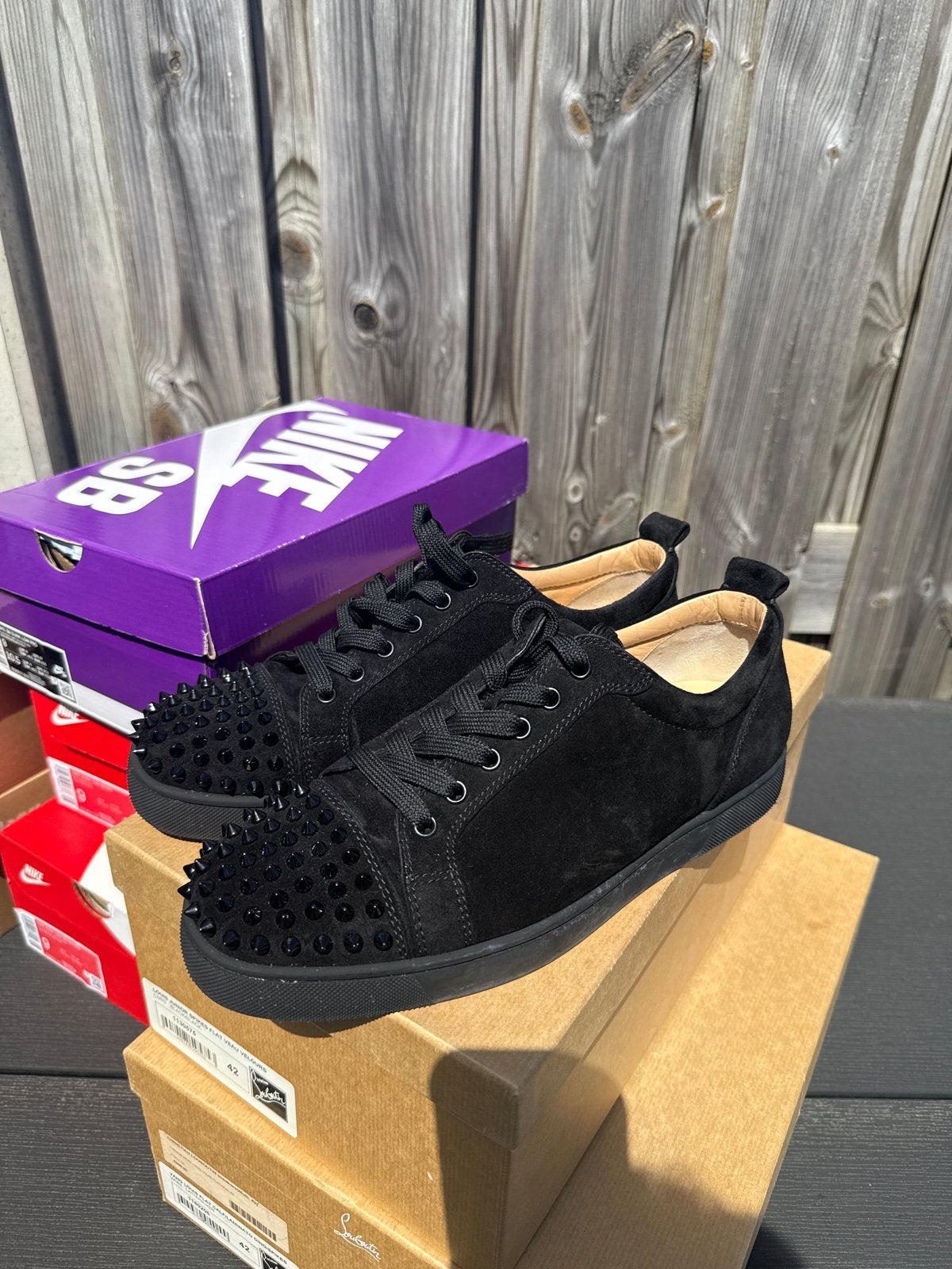 Christian Louboutin low zwart - Maat 42, Ophalen, Zo goed als nieuw, Zwart, Sneakers of Gympen