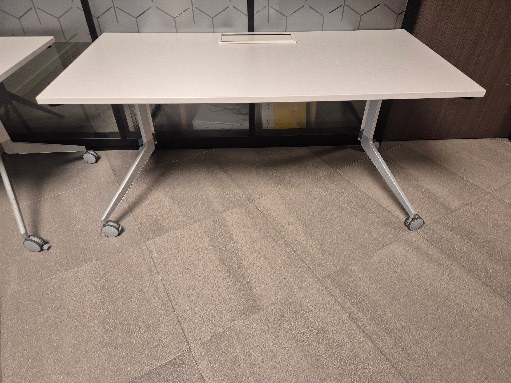 Bureau tafel, Huis en Inrichting, Bureaus, Ophalen, 160 cm, Hout, Zo goed als nieuw