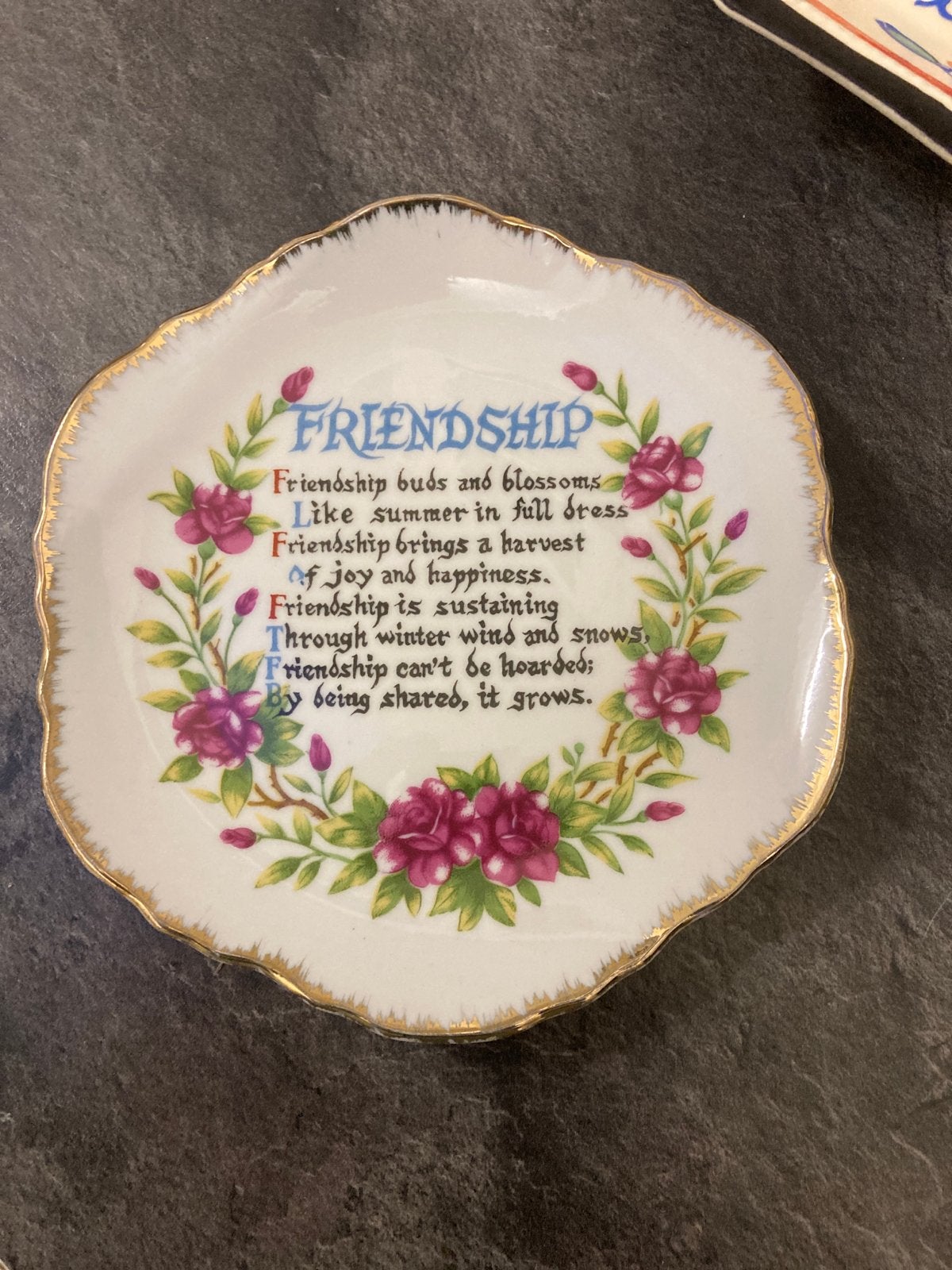 Decoratief schaaltje 'Friendship' - Koreaans porselein, Antiek en Kunst, Ophalen of Verzenden