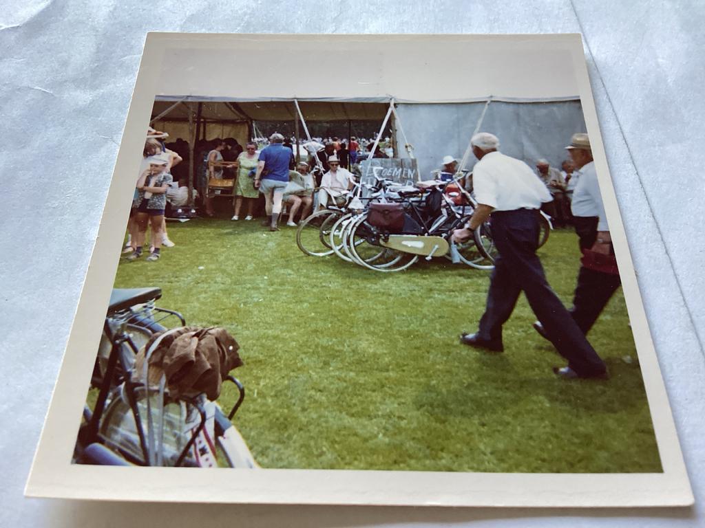 Vintage foto Reeweg 202, Dordrecht 1971, Verzamelen, Foto's en Prenten, 1960 tot 1980, Gebruikt, Foto, Ophalen of Verzenden