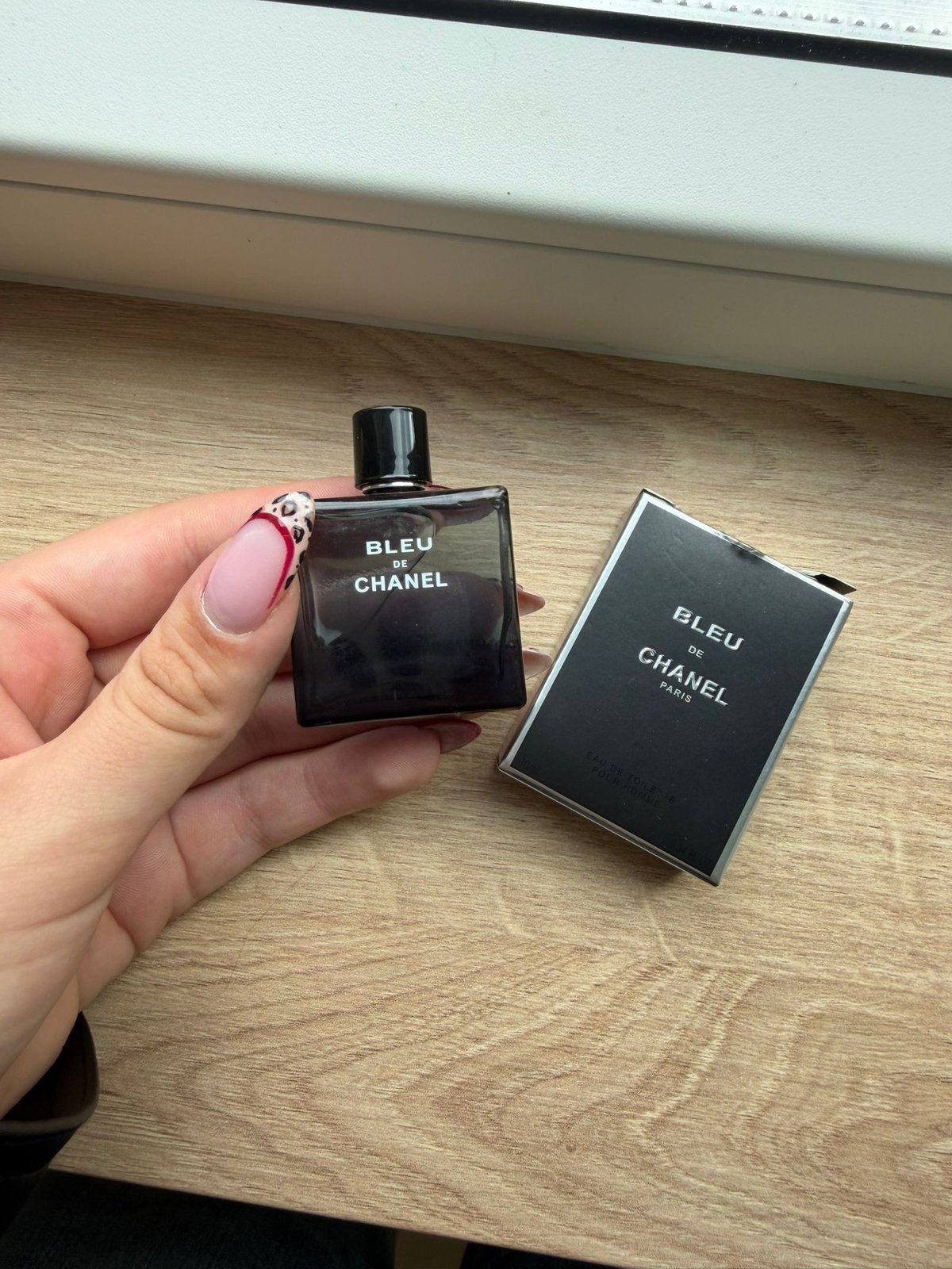 Mini Parfum, Verzamelen, Ophalen of Verzenden, Zo goed als nieuw, Miniatuur, Gevuld
