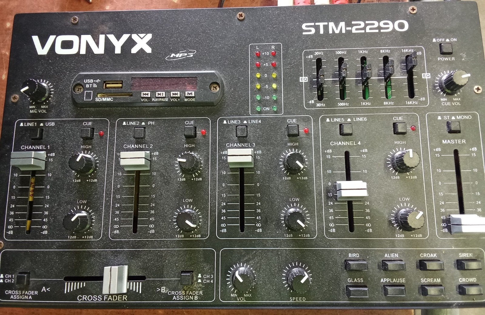 Vonyx STM-2290 DJ Mixer met USB/BT/SD/MMC, Ophalen of Verzenden, Gebruikt
