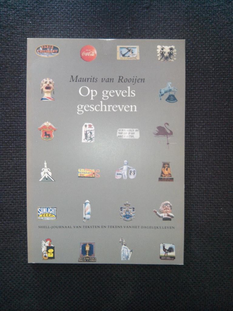 Maurits van Rooijen - Op gevels geschreven, Ophalen of Verzenden, Gelezen, Maurits van Rooijen