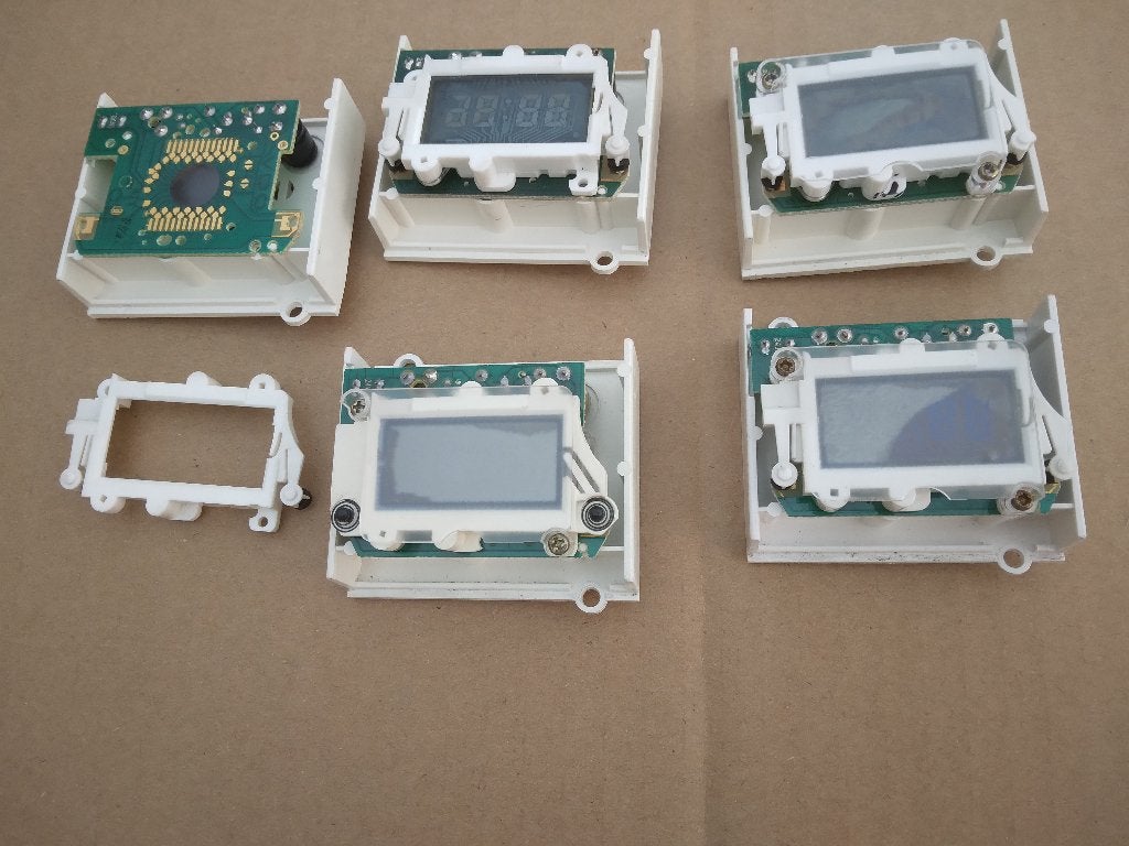 VW T3 Digitale klok DEFECT. voor onderdelen, Auto-onderdelen, Ophalen of Verzenden, Volkswagen