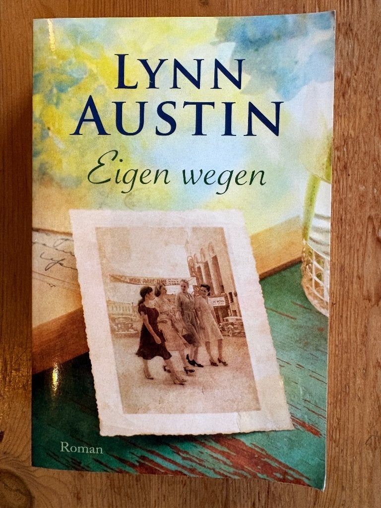 Eigen wegen, en nog 3 andere van Lynn Austin, Ophalen of Verzenden, Gelezen