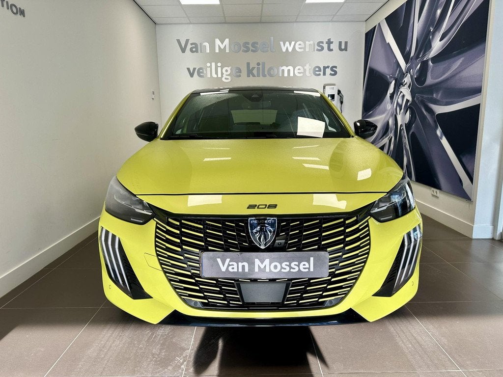 Peugeot 208 1.2 Hybrid 145 e-DCS6 GT | Draadloze Apple Carpl, Auto's, Peugeot, 1203 kg, Gebruikt, Euro 6, 650 kg