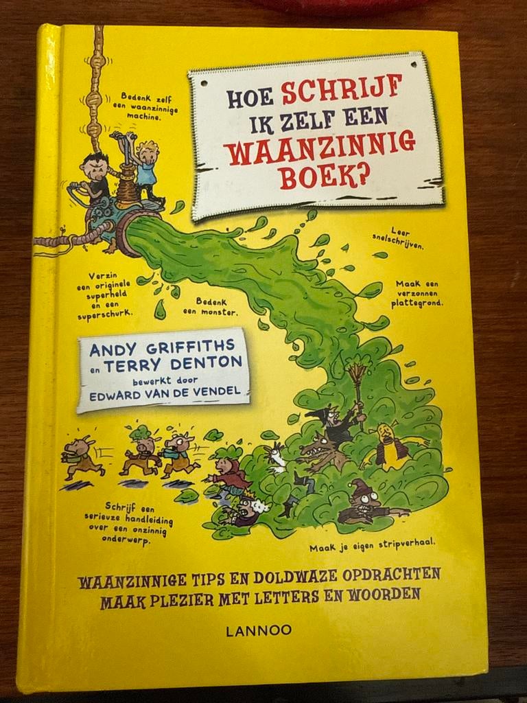 Hoe schrijf ik zelf een waanzinnig boek?, Ophalen of Verzenden, Gelezen, Fictie algemeen