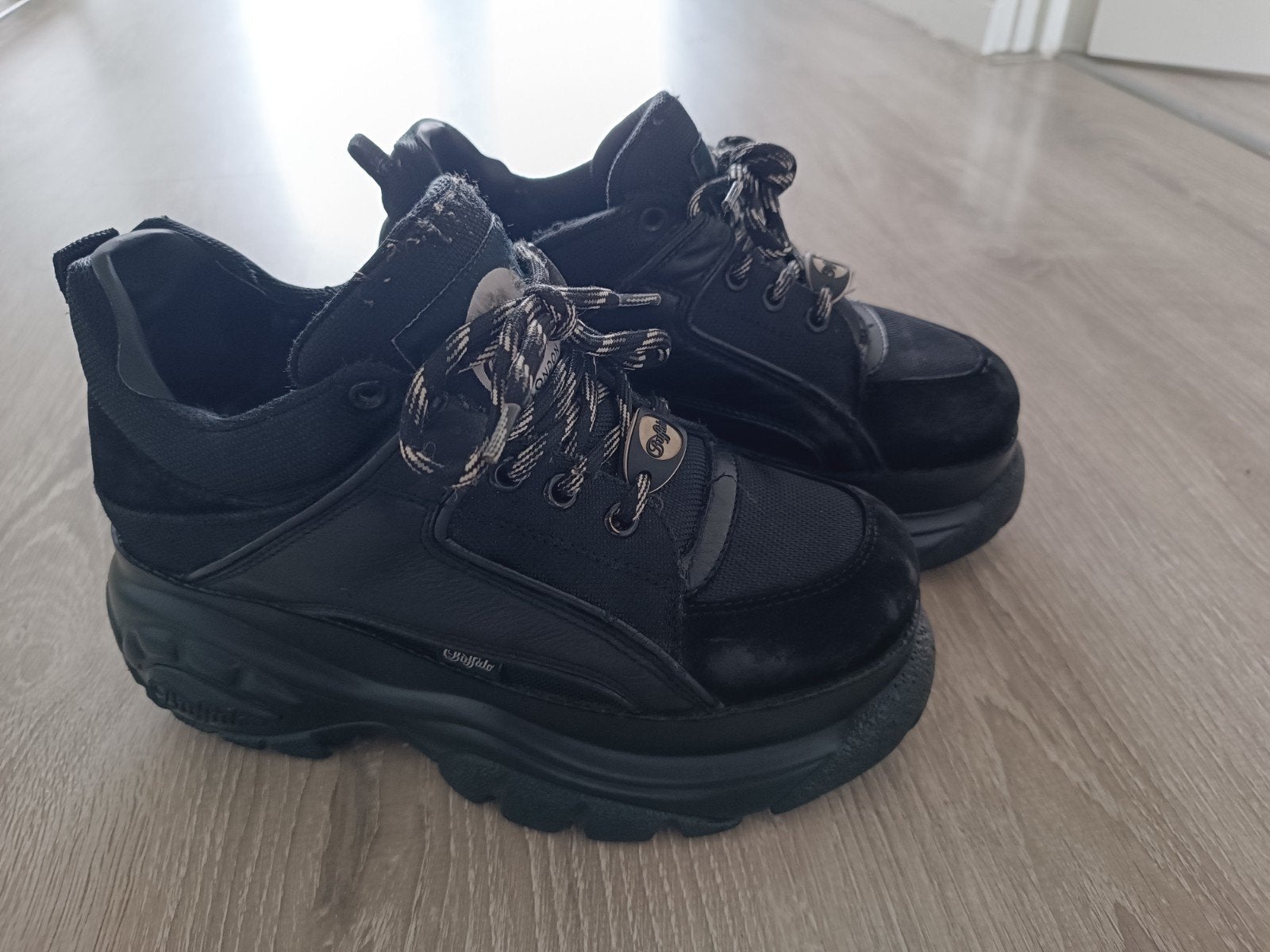 Buffalo London Classic sneakers - Zwart, Buffalo London, Zwart, Ophalen of Verzenden, Sneakers of Gympen