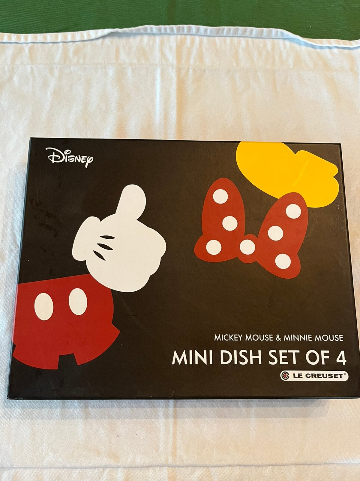 Le Creuset Disney Mickey Mouse, Ophalen of Verzenden, Mickey Mouse, Zo goed als nieuw, Servies