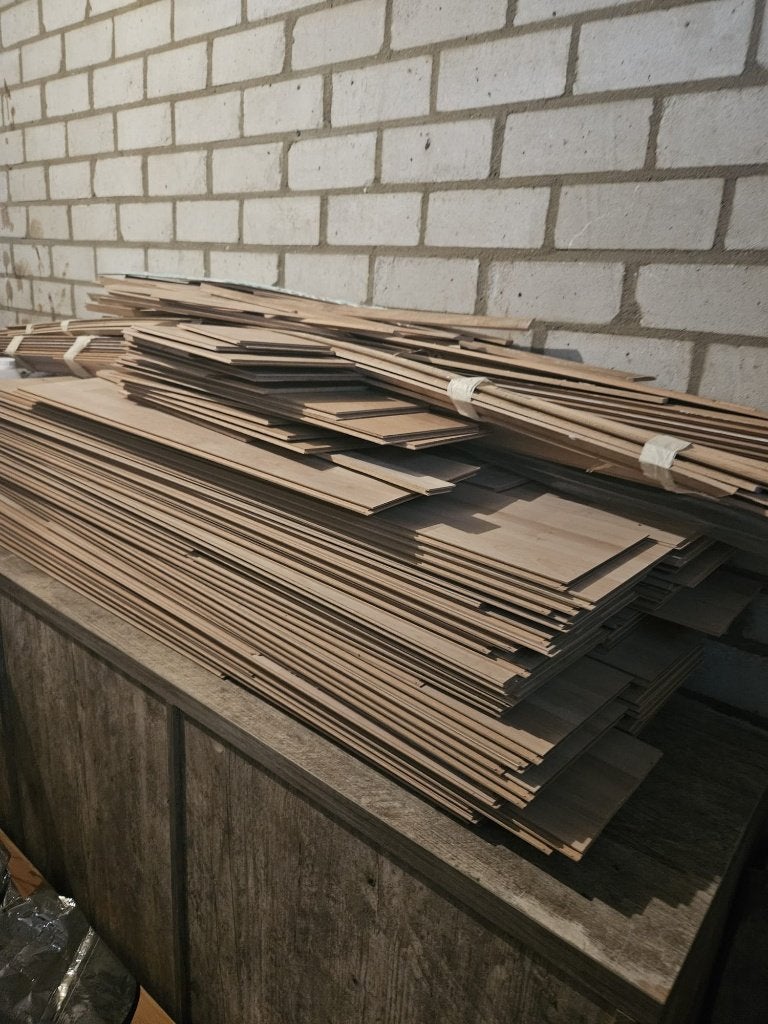 Gratis Laminaat, Doe-het-zelf en Verbouw, Vloerdelen en Plavuizen, Ophalen, Overige materialen, Gebruikt, 50 tot 150 cm