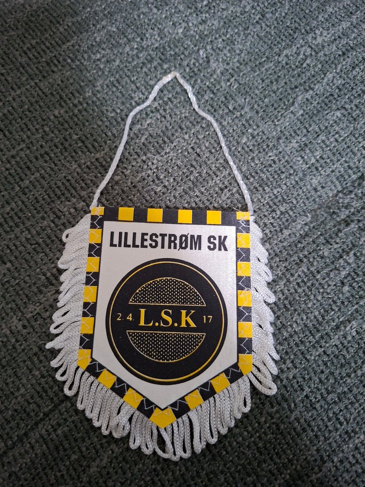 Lillestrom SK vaantje, Ophalen of Verzenden, Buitenlandse clubs, Vaantje of Sjaal