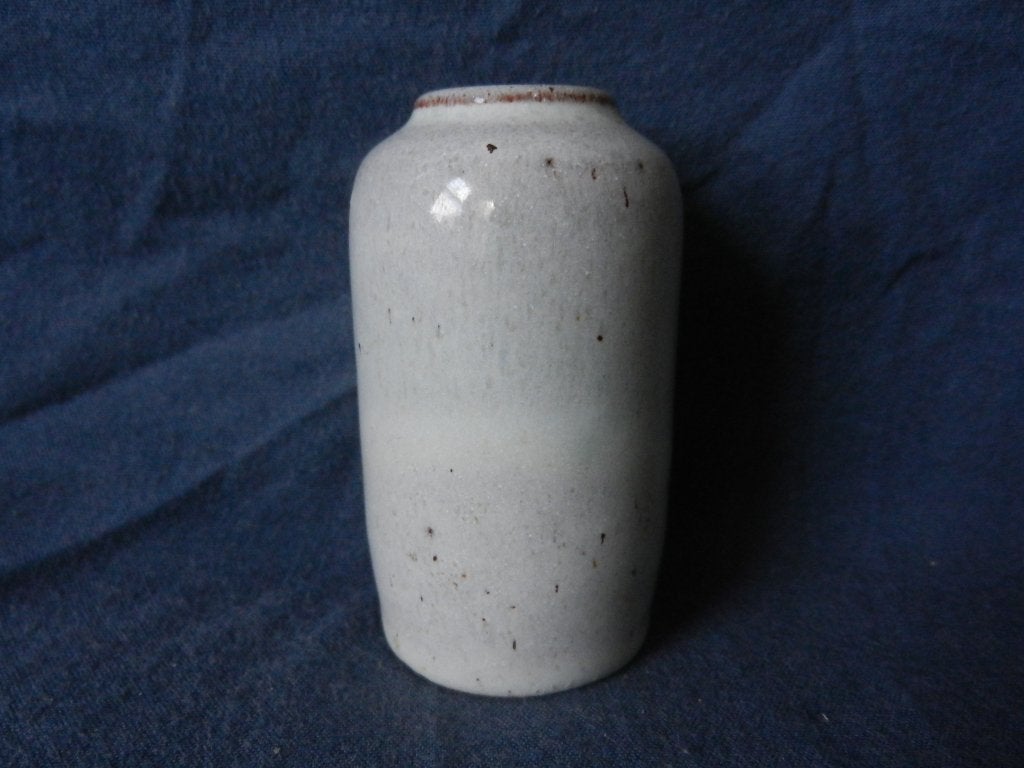 Klein Zaalberg cilinder vaasje gebroken wit glazuur h. 7 cm, Ophalen of Verzenden