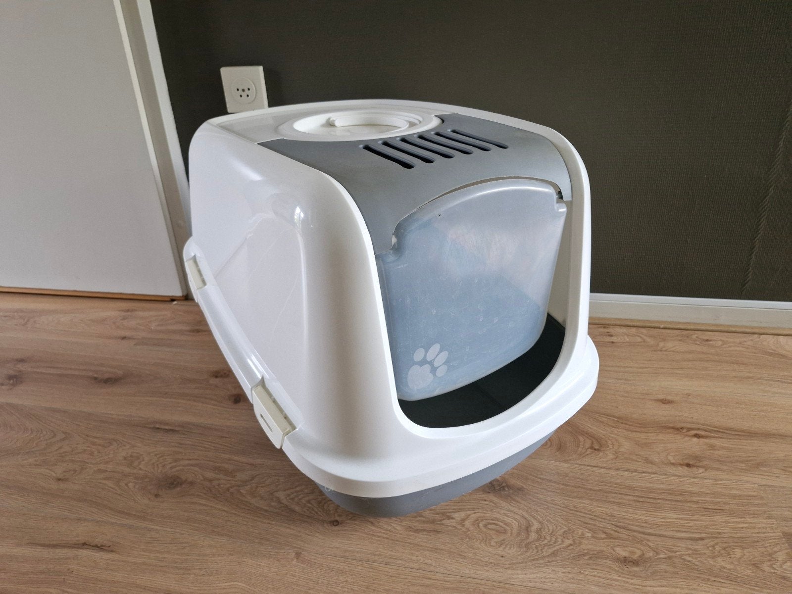Grote kattenbak (gratis), Dieren en Toebehoren, Kattenbakken, Ophalen, Gebruikt, Gesloten