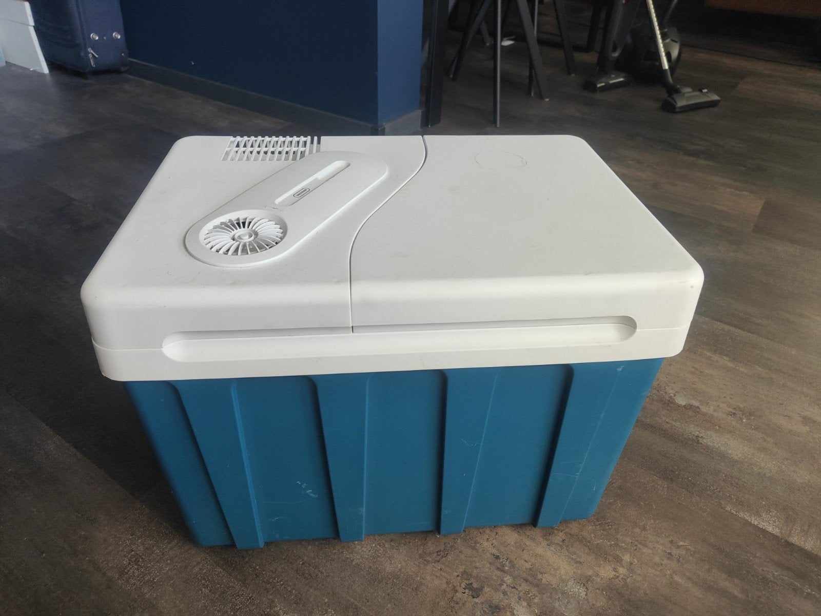 Mobicool MQ40W AC/DC Elektrische Koelbox 38L, Ophalen, Zo goed als nieuw, Koelbox, Elektrisch