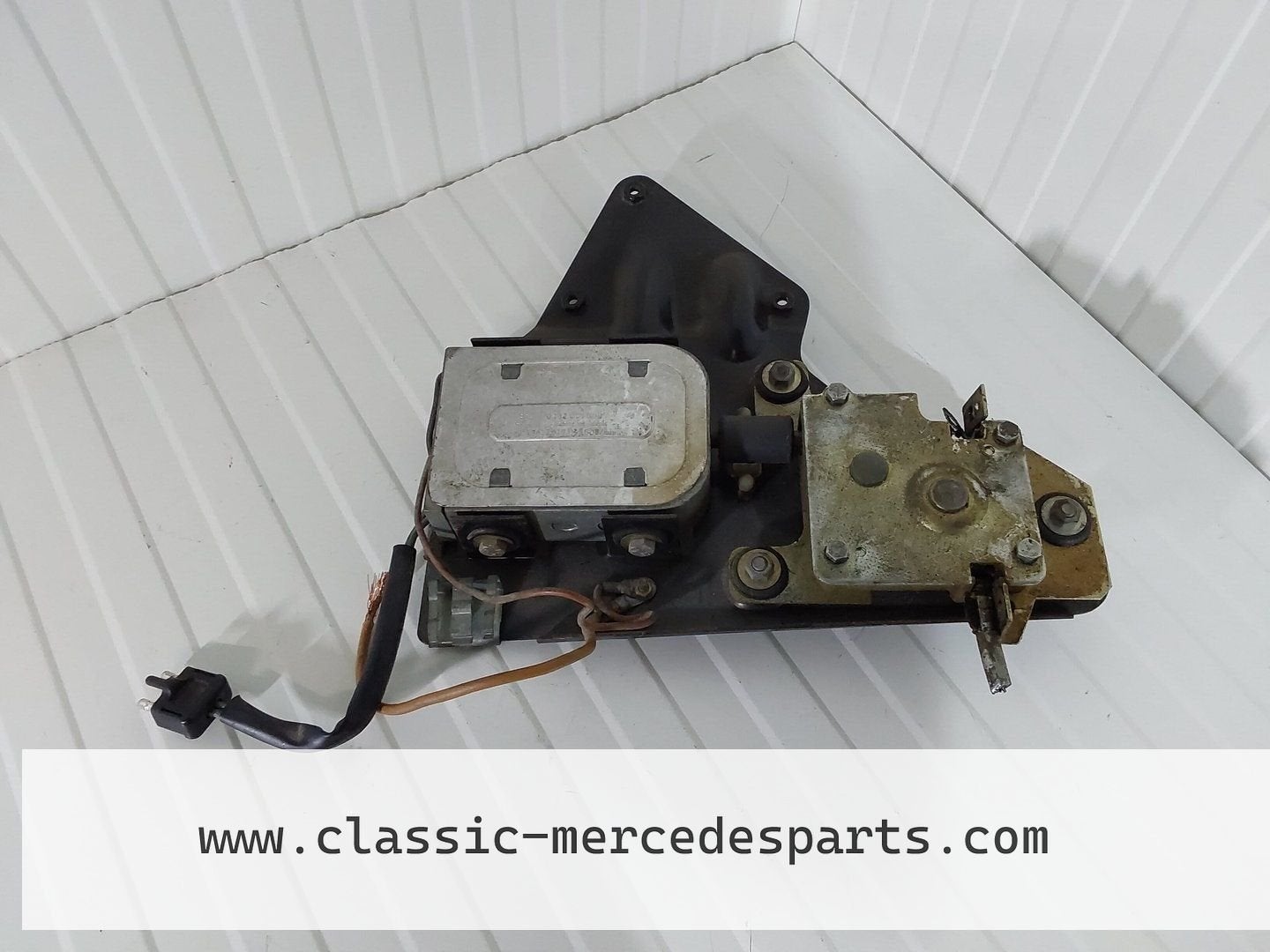 Schuifdak motor met mechanisme Mercedes W108 W109 S-klasse, Auto-onderdelen, Gebruikt, -, Ophalen of Verzenden, -