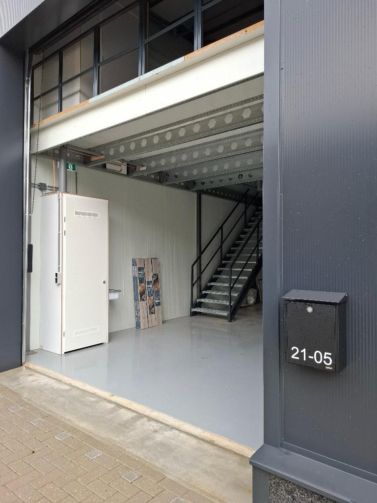 Bedrijfshal / bedrijfsunit, 92 m², Huur, Bedrijfsruimte