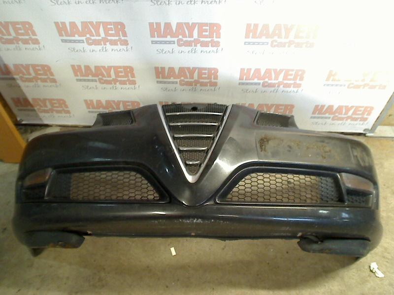 Bumper Voor Alfa Romeo GT (937) (2003-11/2010-09), Stellantis Europe S.p.A, Gebruikt, IPC D1-09 Bahnhofsplatz, Rüsselsheim am Main 65423, , Duitsland
