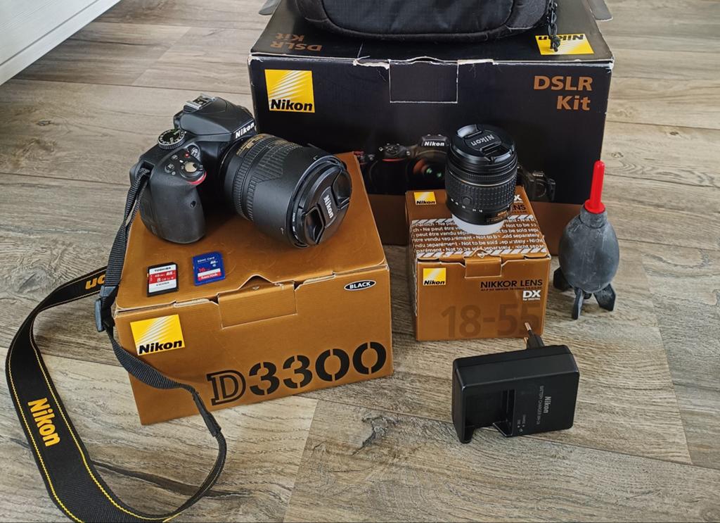Nikon D3300 DSLR Kit met 2 lenzen en accessoires, Spiegelreflex, Ophalen of Verzenden, Zo goed als nieuw, Nikon