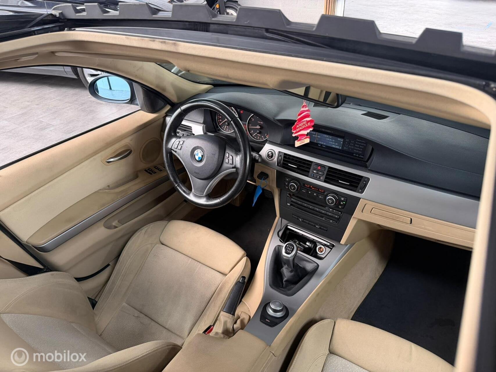 BMW 3-serie 316i High Executive|Pano|Navigatie| Org NL Auto., Auto's, Gebruikt, 4 cilinders, Origineel Nederlands, Bedrijf