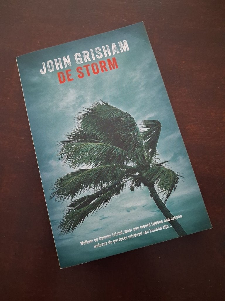 John Grisham - de storm, Boeken, Ophalen of Verzenden, Zo goed als nieuw