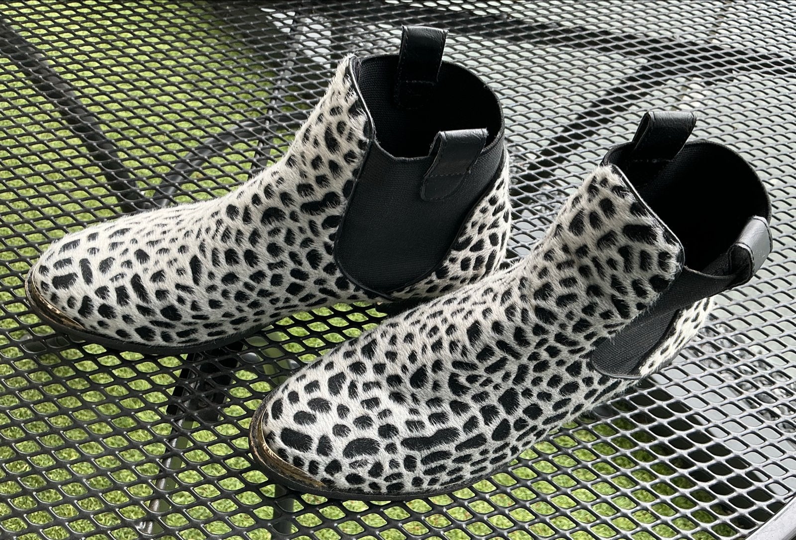 Sacna Chelsea boots met dierenprint - Maat 39, Zwart, Lage of Enkellaarzen, Ophalen of Verzenden, Zo goed als nieuw