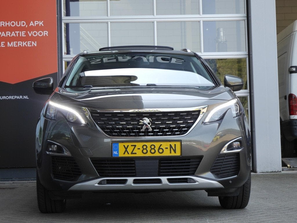Peugeot 3008 1.6 PureTech Allure 180PK Automaat | 1500KG tre, Auto's, Gebruikt, 4 cilinders, 181 pk, Leder en Stof