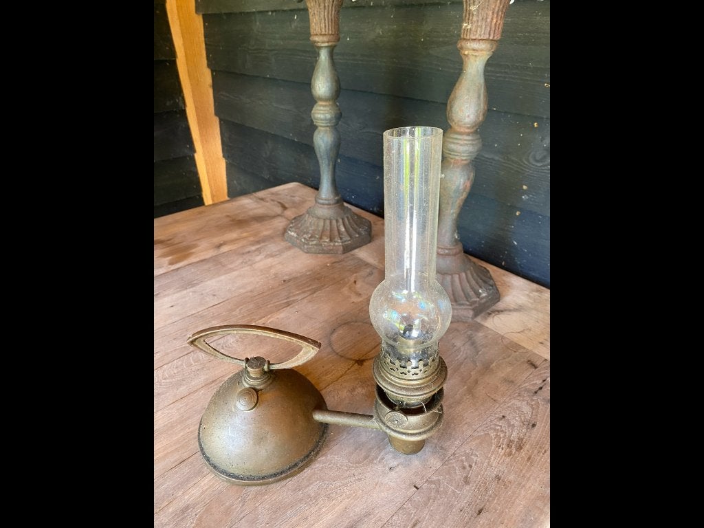 Snuit Olielamp, Ophalen