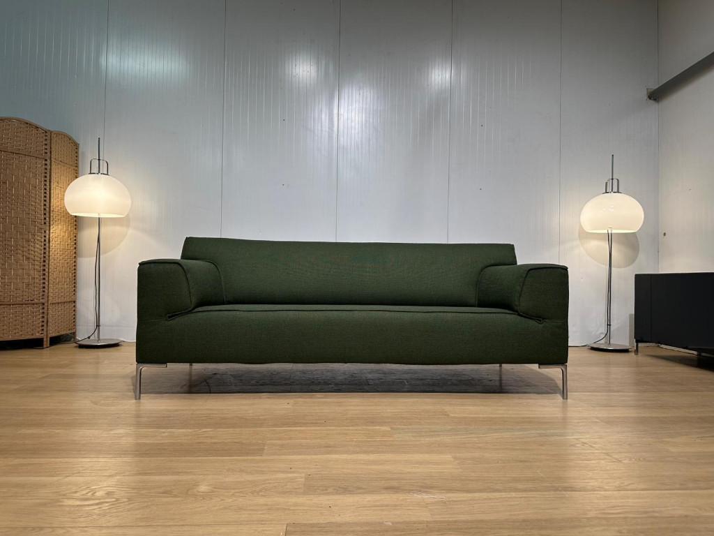 NIEUW GESTOFFEERD Design on Stock Bloq 2.5-Zits Groen, Huis en Inrichting, Banken | Bankstellen, Nieuw, Rechte bank, Driepersoons