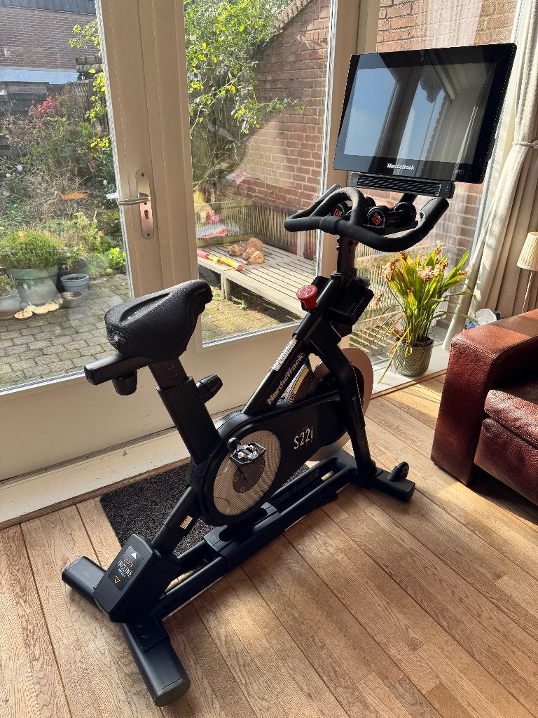 NordicTrack S22i Indoor Studio Cycle, Ophalen, Gebruikt, Metaal, Armen